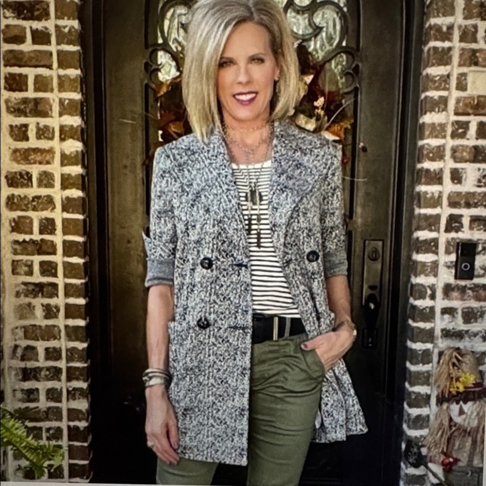 Cabi agent jacket fall 2022 #4294 size xs